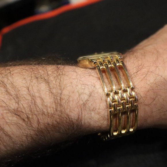 Renaissance Gold Watch - Picture 6 of 10